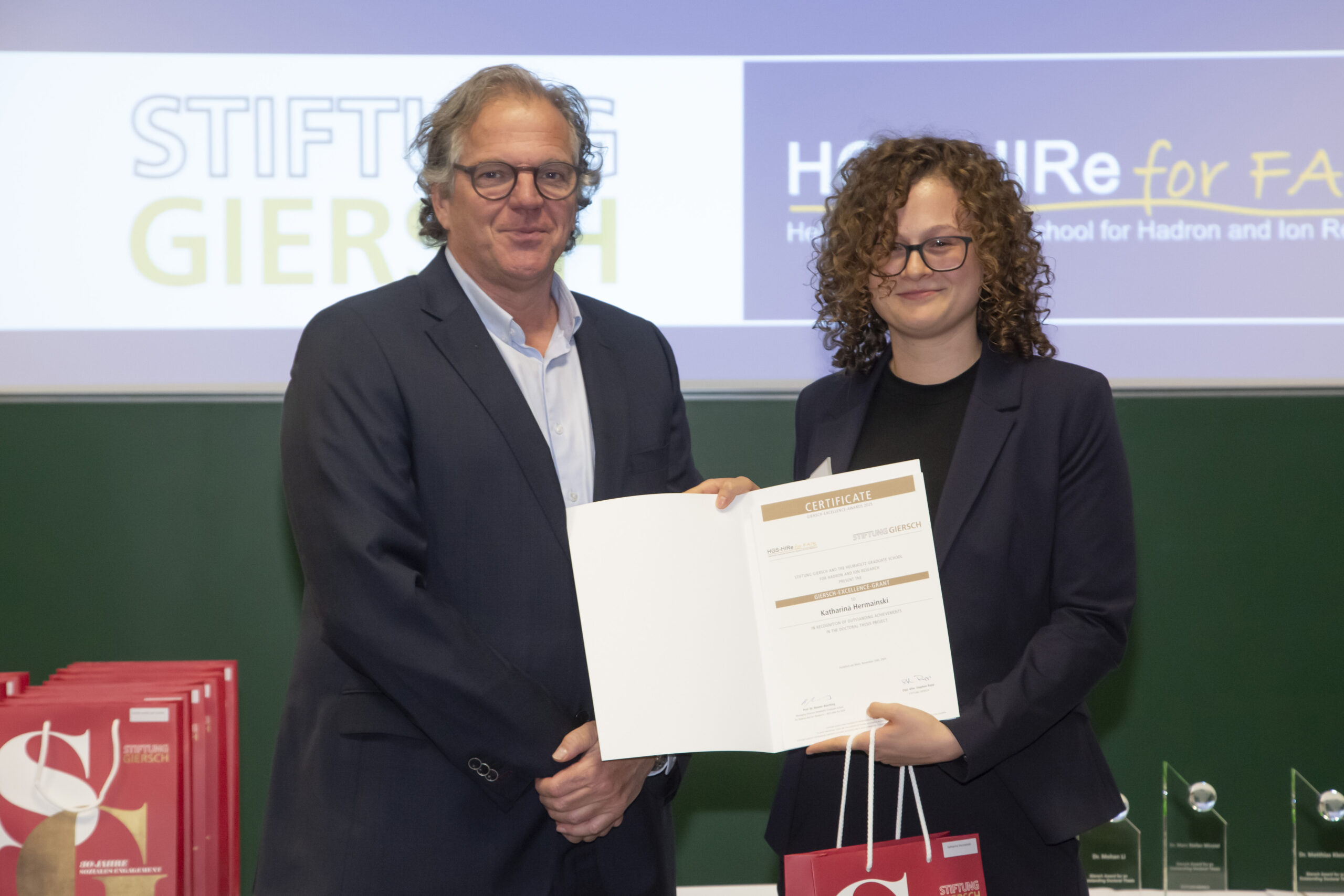 Photo: The awardee and the donor of the award